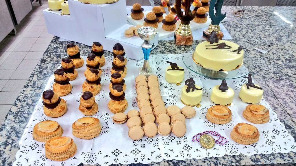 تويتر Lycee Lautreamont على تويتر Travaux Pratiques Pour Les Eleves De Terminale Bac Pro Boulangerie Patisserie Patisseries Sur Le Theme Des Jeux Olympiques D Hiver T Co Nmqg28bgzi