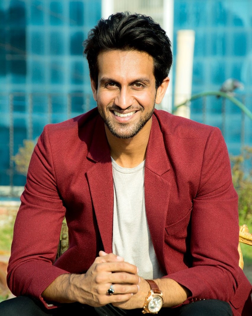 Keep your face to the sunshine and you cannot see a shadow.  #mohitmadaan #ishqtera