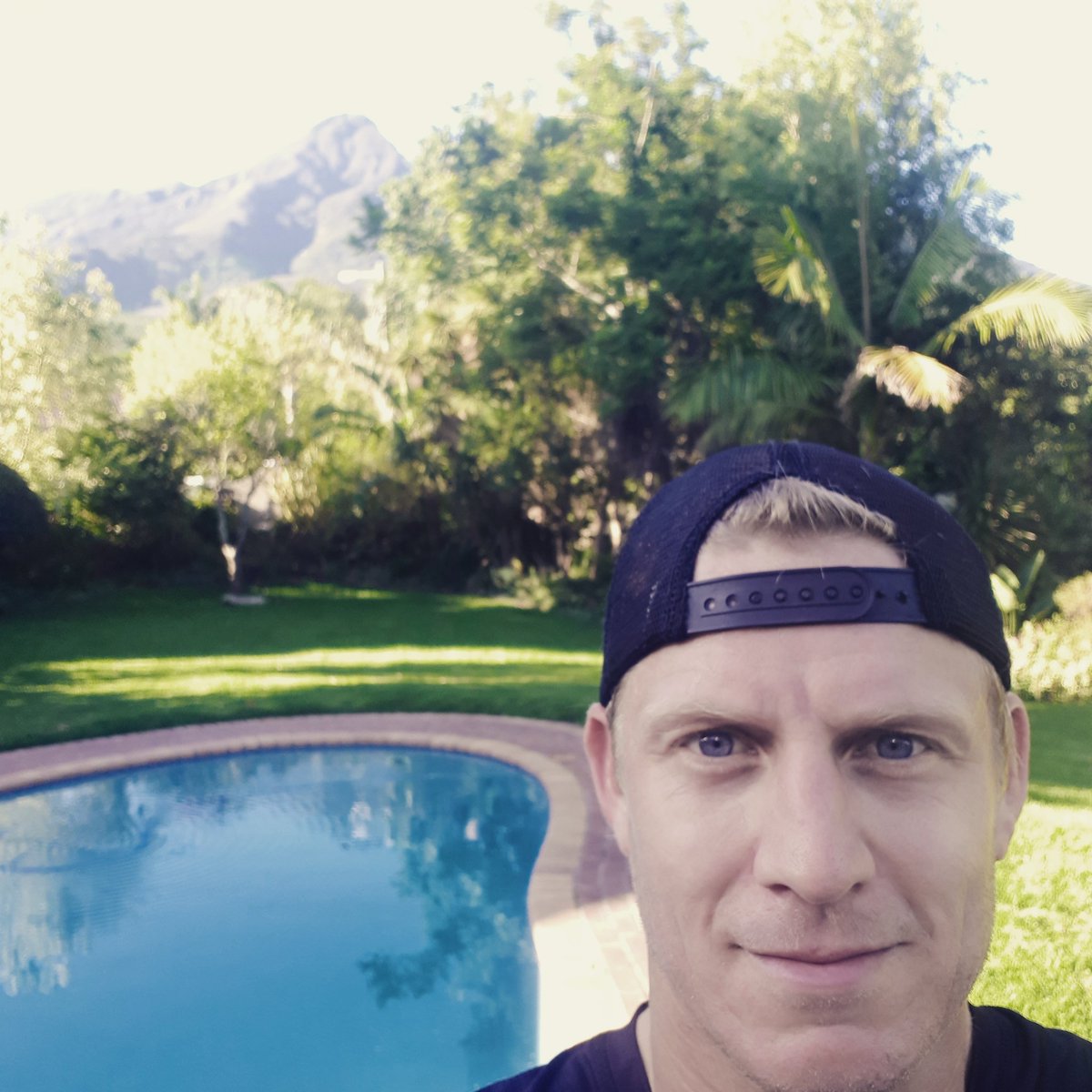 Post Sampies Se Hoogte trail run. Time for recovery swim <a href="/NewBalance_SA/">New Balance SA</a> #T910v4
