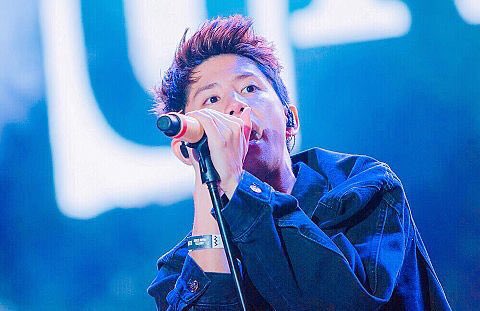 OORer17713420's tweet photo. いつかやってみたかったのでやります！
Takaの誕生日までに417RT目指したいと思います！OORerさんお願いします！
あと、まだ諦めてないですけど難しいと思われるのでTakaに届けたいという自分の思いもあるので協力お願いします！

#Taka
#ONE OK ROCK https://t.co/NIYqUPocw4