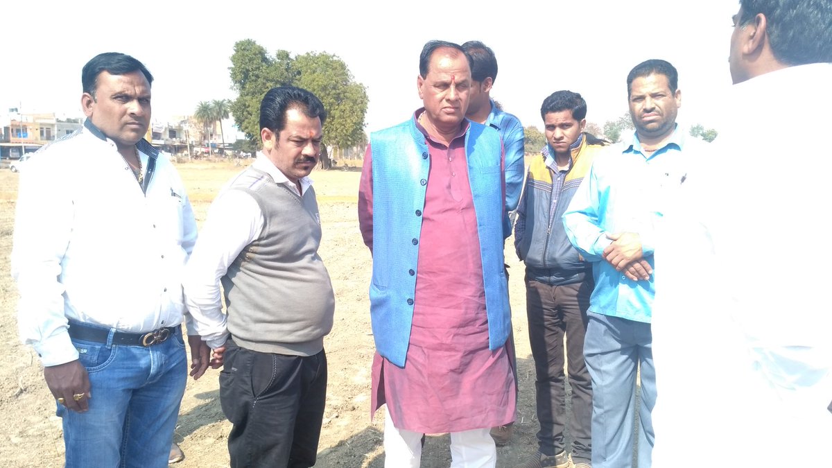 OPKHATIK's tweet photo. #KolarasVijayBjp

5 फ़रवरी को मुख्यमंत्री श्री @ChouhanShivraj कोलारस नगर में सभा को सम्बोधित करेंगे । साथ ही वरिष्ठ भाजपा नेता विधायक मा. श्री Rameshwar4111 जी के साथ स्थल निरीक्षण कर निर्देश दिए .

@SuhasBhagatBJP @atul4bjp @NandKumarSinghC @ChouhanShivraj @KolarasVijayBJP https://t.co/Gfk6U0DuwJ