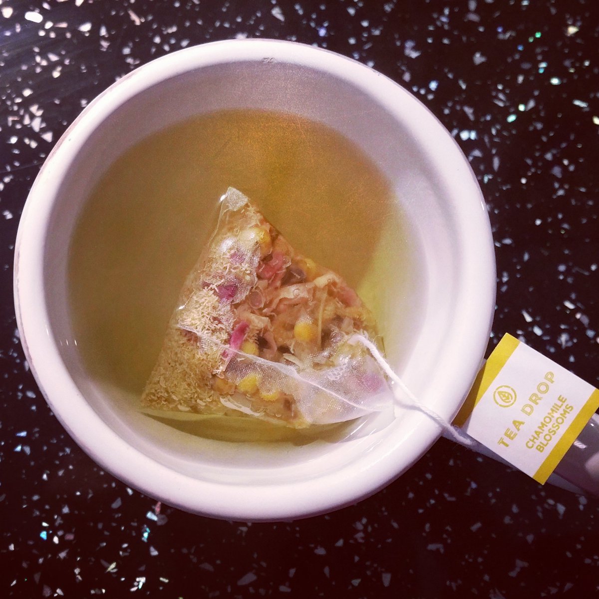 SquirrelTeaRoom's tweet image. We're back this morning with gorgeous new infusions from @TeaDropUK - not only do they taste amazing but they look beautiful too! I'm warming up with Chamomile Blossoms this morning, come and find your favourite flavour  🍵