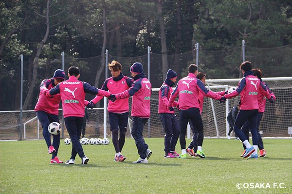 セレッソ大阪オフィシャル 宮崎キャンプ8日目はリカバリーとミーティングで明日の大分との練習試合に備えました 本日の練習風景をご覧ください T Co Hntezjyucl Cerezo セレッソ大阪