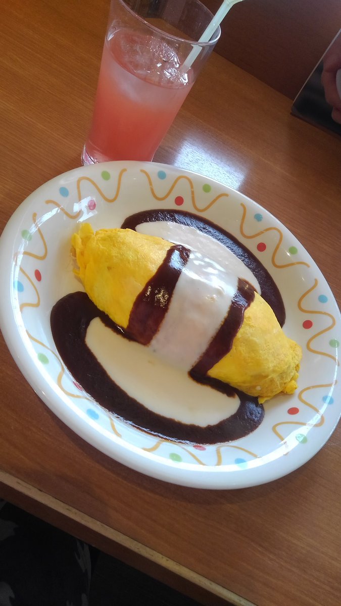 KCE_Emiria's tweet photo. 久しぶりのマリーナホップ行ってきました💕
お昼ご飯のオムライスがすっごく美味しかった✨😋🍴💕
種類もたくさんあって、オススメだよ!!
名前は忘れたけど…😭😄✨

#節分 #マリーナホップ #オムライス #美味しい #オススメ #幸せ https://t.co/OnjSPDvz5I