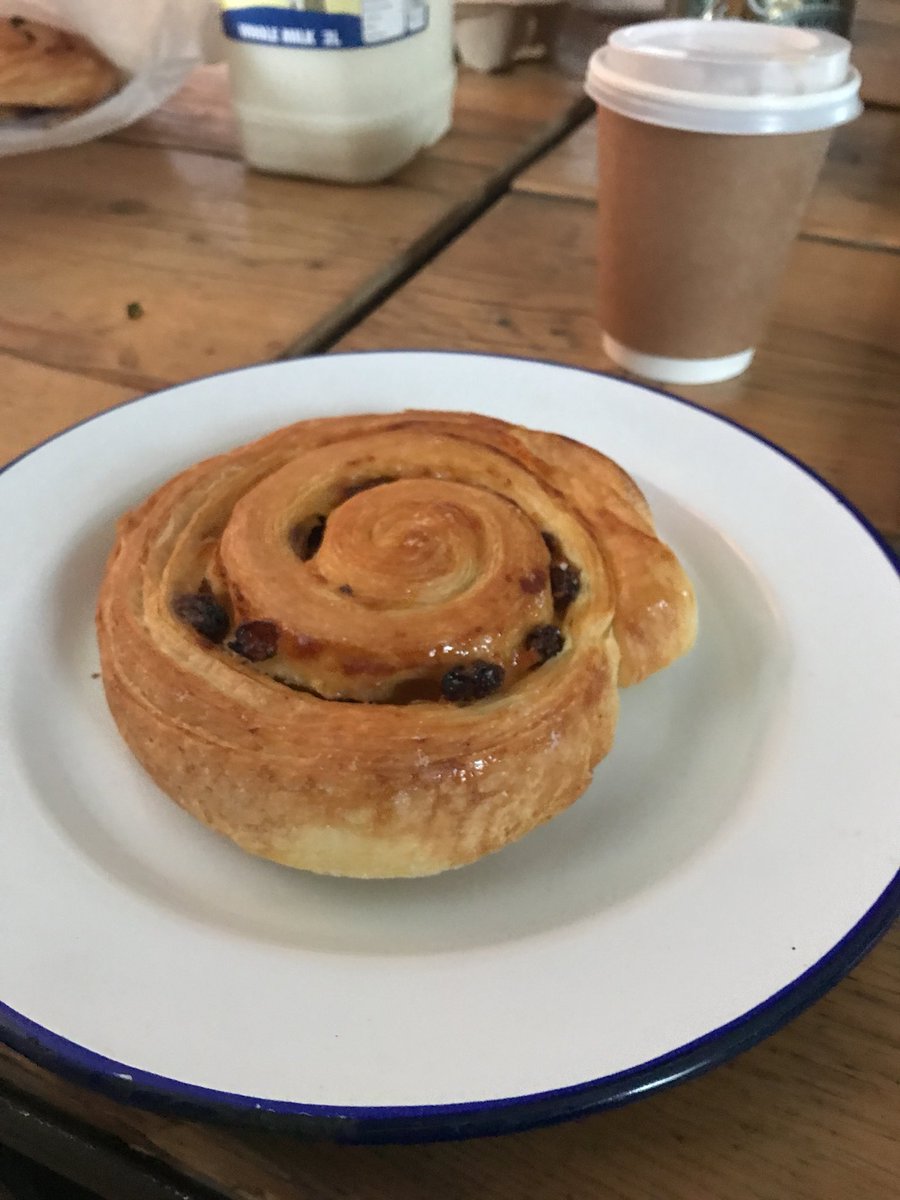 Cooper_KT's tweet photo. Starting off a great Saturday with a giant pastry surrounded by my creative buddies @RisingApeTweets #scicomm #excited #poweredbysugar https://t.co/sCjvnKdbAZ