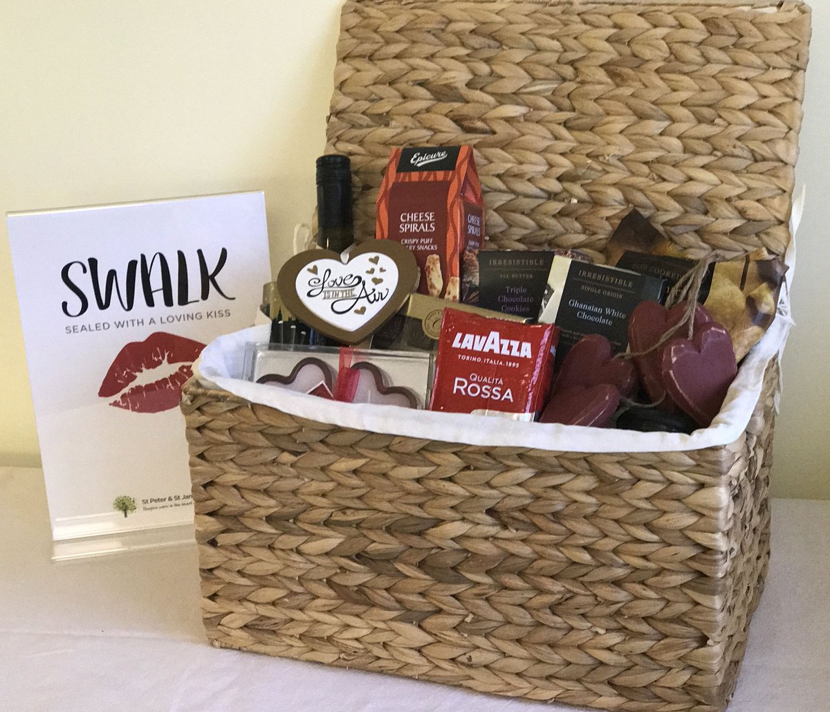 StPeterStJames's tweet photo. PLEASE RT! Our first ever #fundraising auction is LIVE! 💚  We've got unique celebrity lots, holidays, unforgettable experiences, signed books, luxury hampers &amp; more! 100% of profits will support our patients &amp; their families. Find something amazing at: https://t.co/Oa2yDEPz3h https://t.co/CPEMKCQQQE