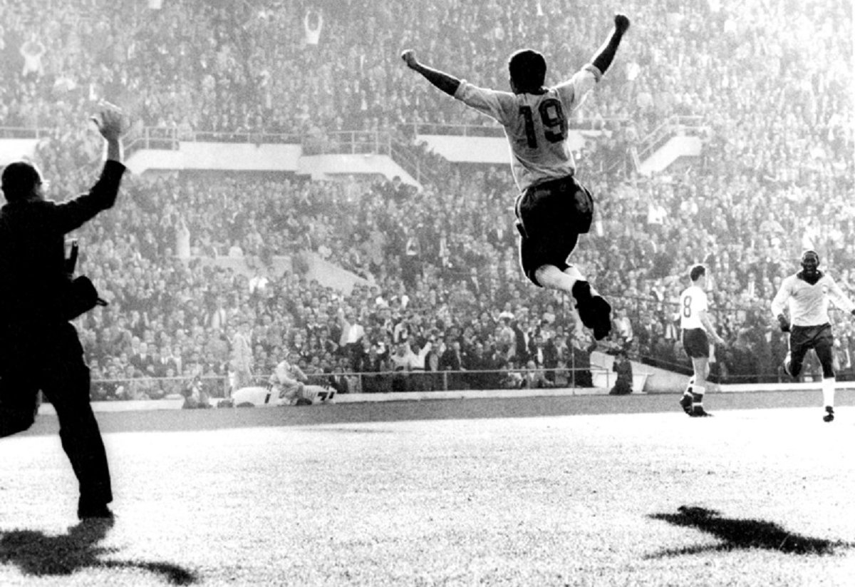 NorthernSocBD's tweet photo. Todays games!
Burnley v Man City 12:30
Wolves v Sheffield United 17:30
Arsenal v Everton 17:30 https://t.co/zhdfpQ8PGW