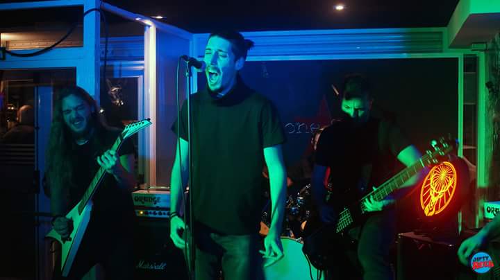 Dirty_Rock's tweet photo. Magec anoche abriendo para Telepathy anoche en Tenerife! #magec #lonestsrtenerife @SalanProduccion https://t.co/if6lQRDvxG
