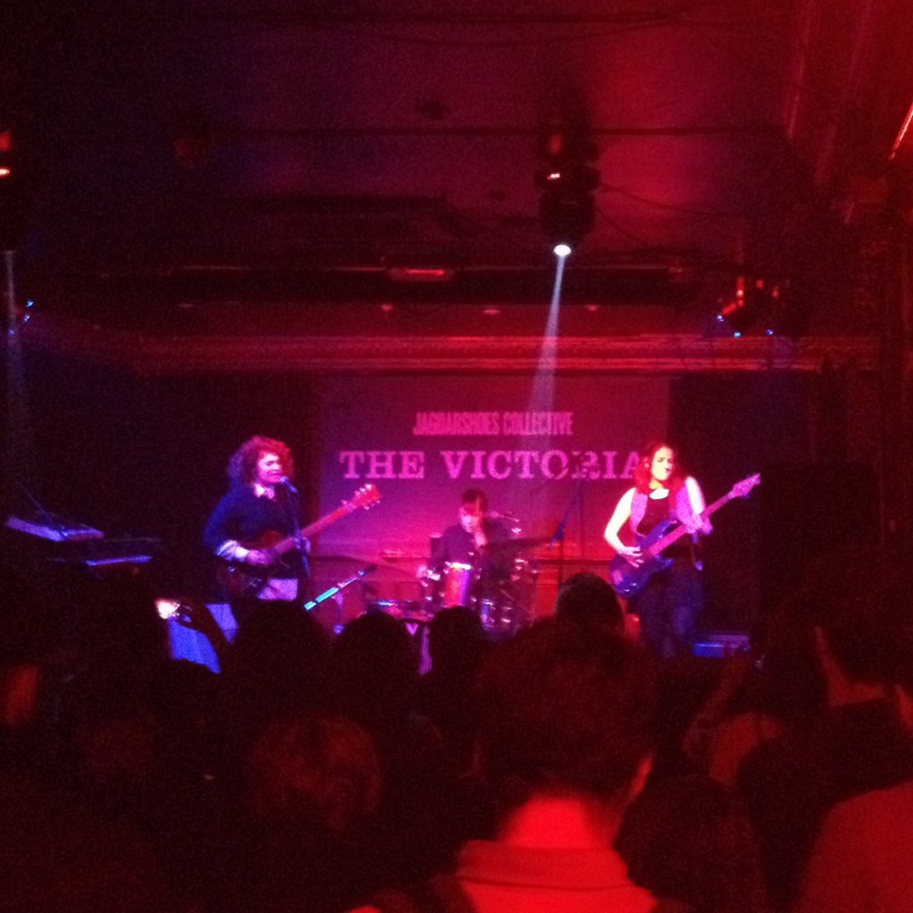 ScaredToDance's tweet photo. Queer DIY band @Winnarettaband singing in Turkish about Theresa May. It wasn't complimentary. https://t.co/9MDINjyI43
