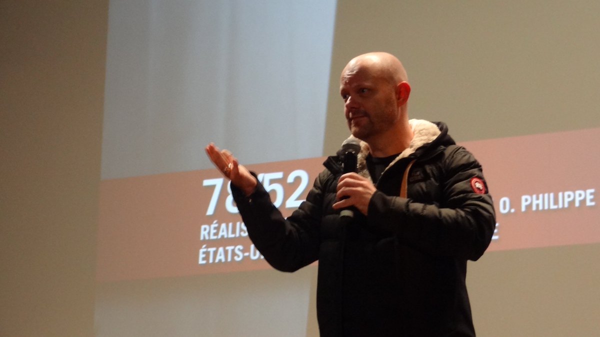 FestGerardmer's tweet photo. #Gérardmer2018 
Le réalisateur Alexandre O. Philippe est à Gérardmer pour présenter son documentaire 78/52, en hors compétition. @LuminorFilms https://t.co/rGTNwdI7xW