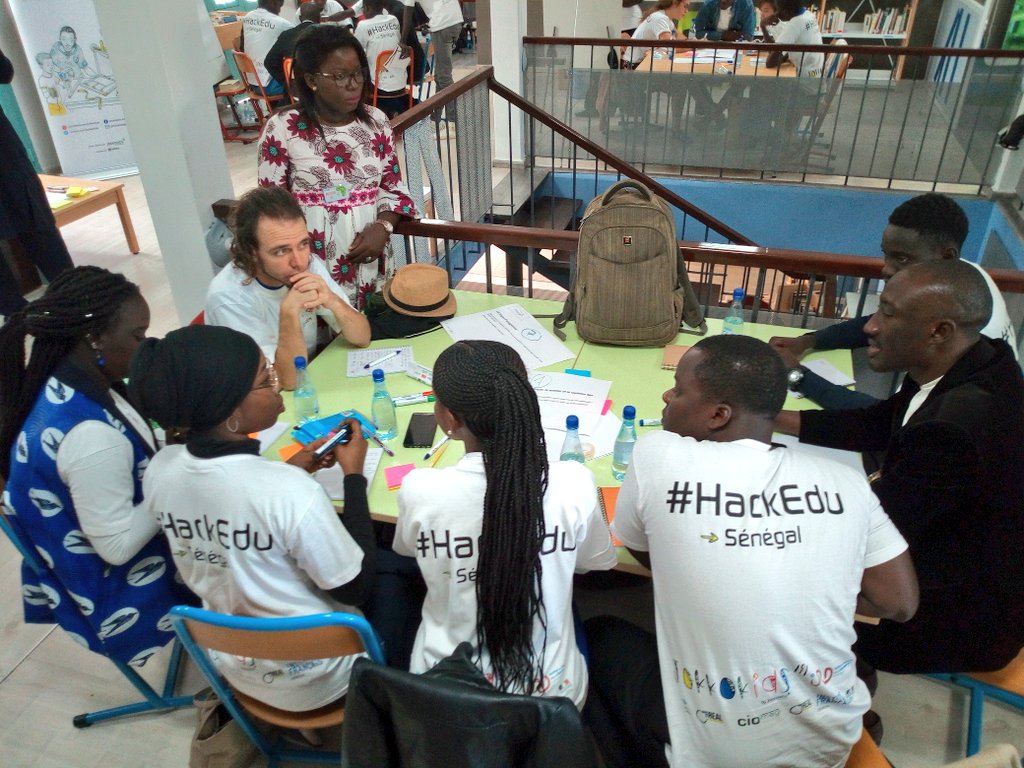 azoubig's tweet photo. #HackEdu Première partie des ateliers : identifier la ou les problématiques liées à l'éducation ! 
#FundEducation 
#EducationsEnPartage
#FinancerLeducation
#kebetu https://t.co/u4cTLb4Bvk