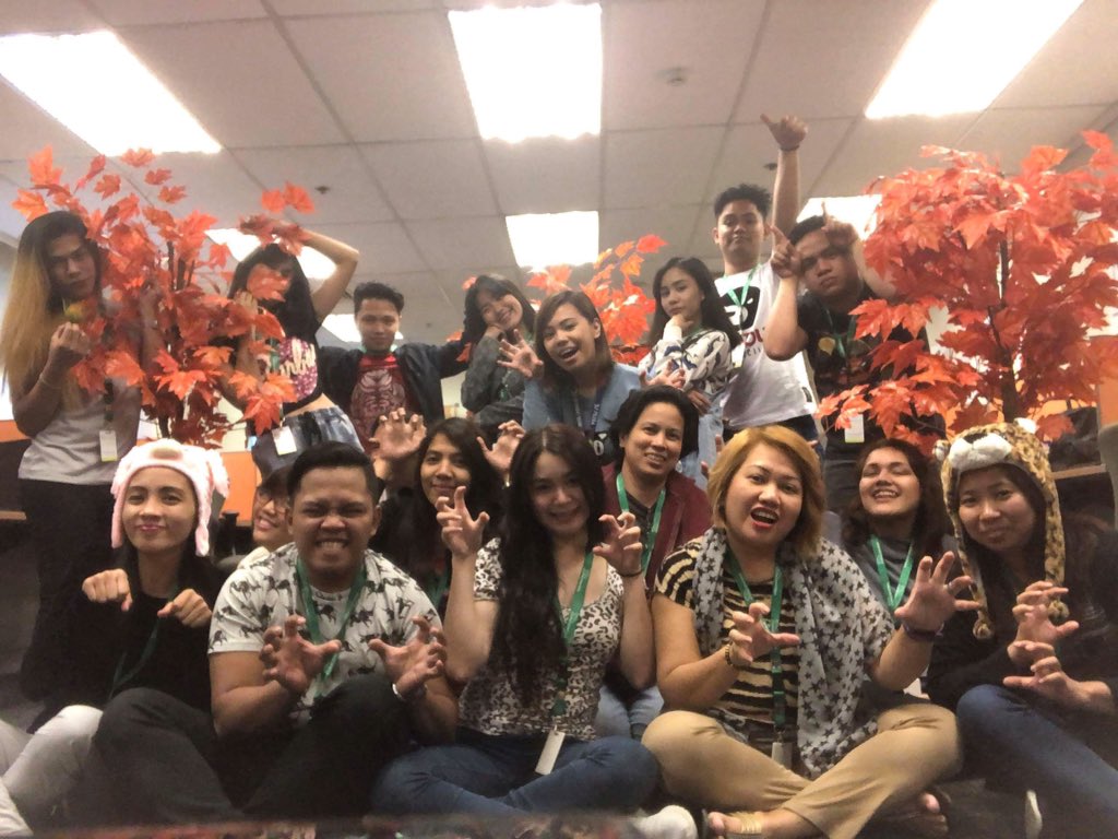 mmoodymary's tweet photo. Yday was wave 361-a's first #FadFriday 🙈🐯🐬 https://t.co/hp62ba7aWM