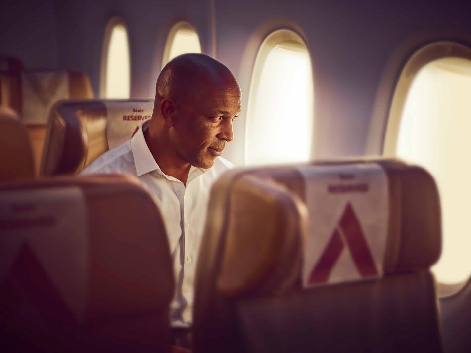 etihad's tweet image. Our service to Lagos is expanding, with daily flights to the Nigerian city beginning 1 May, 2018. bit.ly/2EyemBv