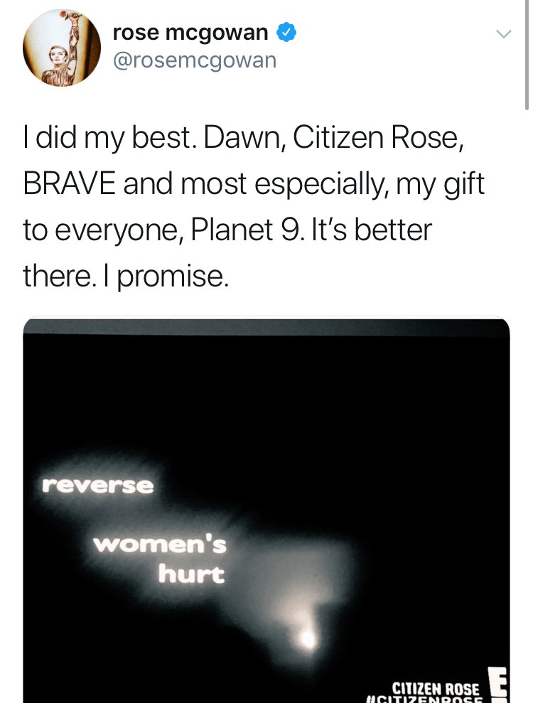 TheDragonLadys's tweet photo. Rose Mcgowan tweeting like sheโs some sort of God of feminism (even though her concept of feminism is bringing other women down for self-publicity) instead of apologising to the lgbtq community. Nice.
#RoseMcgowaniscancelled #finallylol #TransRightsAreHumanRights https://t.co/i30UocSoFW