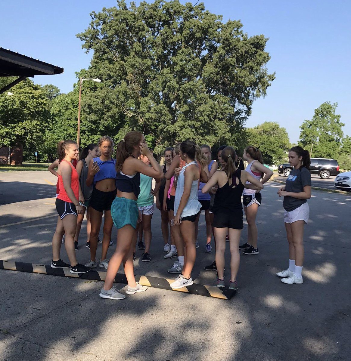 Central Magnet Cheer tweet media