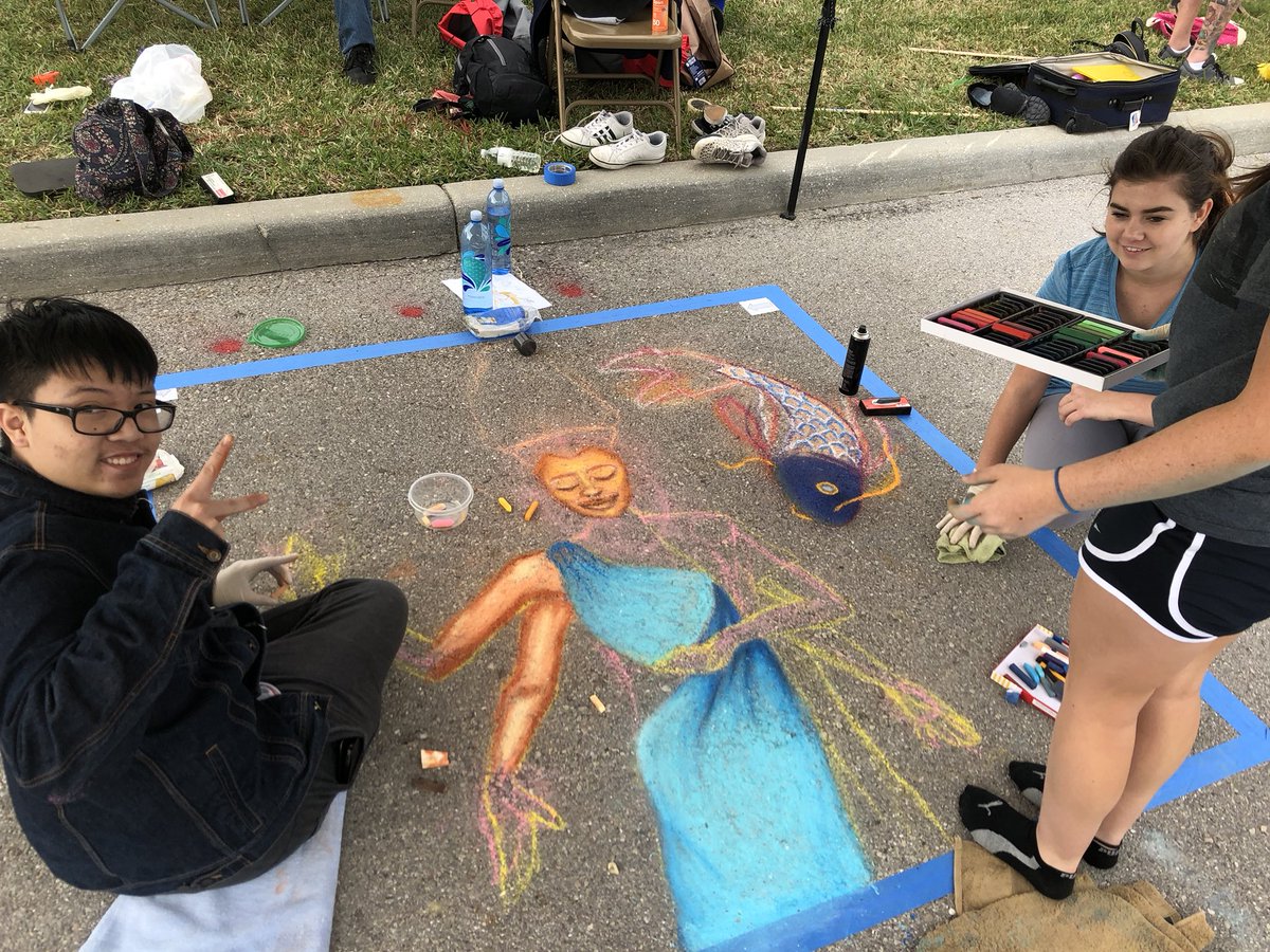 CeramicsESTERO's tweet photo. @EsteroHS students participating in #chalkblock @ArtFestFtMyers #loveleeschools https://t.co/uZ5obJultQ