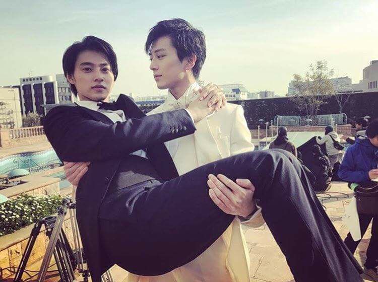 LuRis_Fiction's tweet photo. โอ๊ยยยย ซีรีส์ญี่ปุ่นเรื่องนี้ Todome no Kiss จุมพิตมรณะ พระเอกให้นางเอกจูบเพื่อจะได้ย้อนเวลาไปเพื่อรักกับคุณหนูหมื่นล้านแล้วจะได้รวย แต่คุณหนูรักพี่ชาย(ไม่แท้)ของตัวเอง แต่คุณคะ ปัญหาจะหมดไปและไม่ต้องย้อนเวลาบ่อยๆ พระเอกควรแต่งกับคุณพี่ชายค่ะแฮปปี้ทุกฝ่าย  กรี๊ดดดดดดดดดดดดดดด https://t.co/Vu9uBuRqle