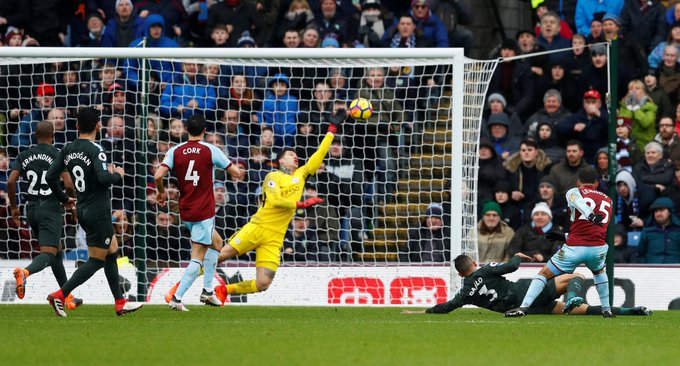 View image on Twitter