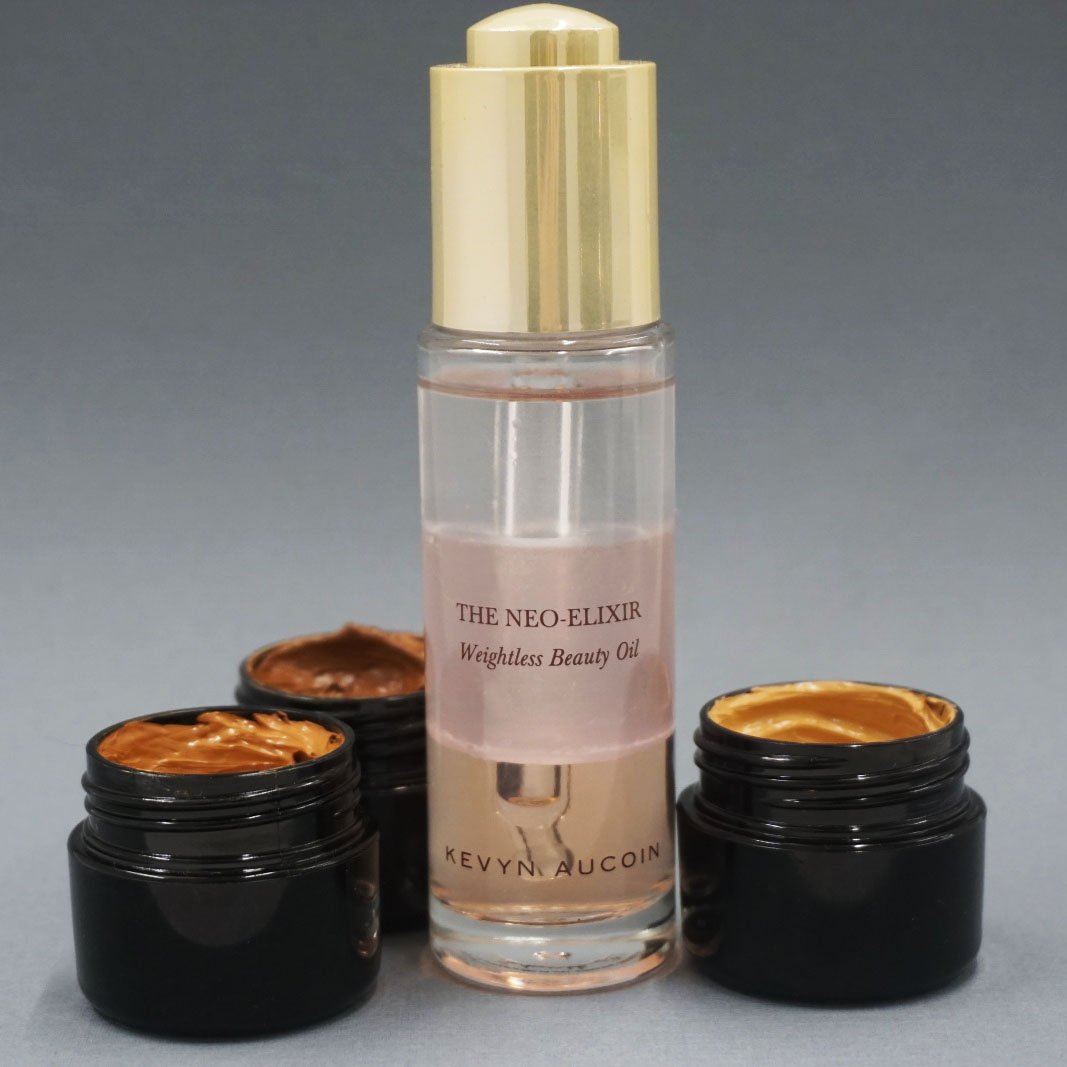 kevyn_aucoin's tweet photo. Blend the brand new Neo Elixir Weightless Beauty Oil with The Sensual Skin Enhancer for a perfectly dewy finish. Find it now @space_nk! π« https://t.co/EgkhOgjVDg
#NeoElixir https://t.co/VQP67nK8ZJ