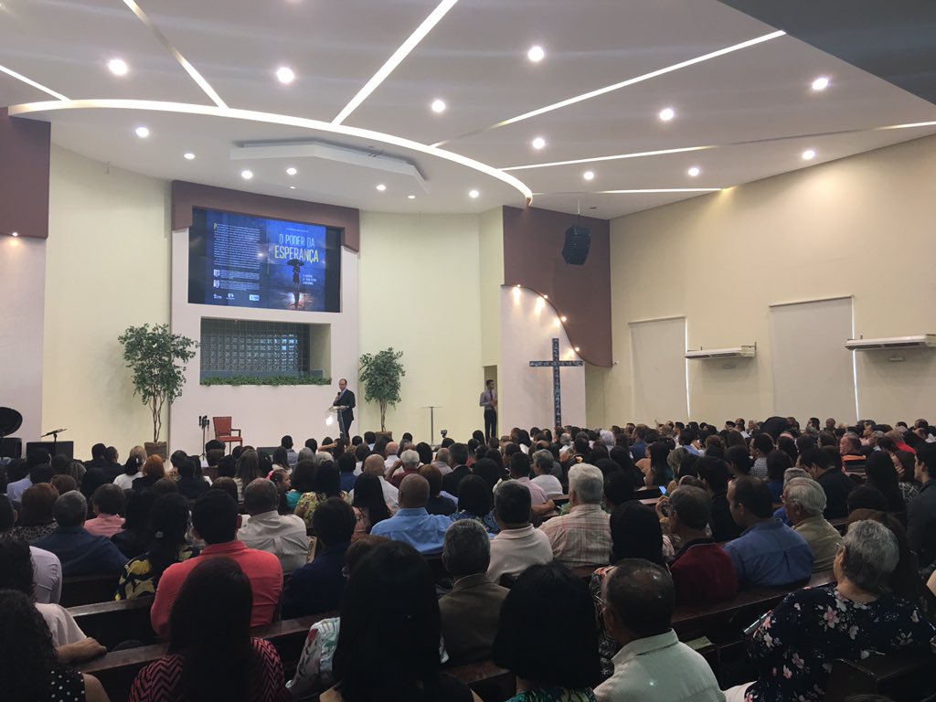 pastorotimar's tweet photo. Lindo Sermão! Poderosa Mensagem do @criacionismo na IASD central do RECIFE!
Obrigado @otaviobarretobr! Oramos #dedicando a Deus nos livros missionários/18: "O Poder da Esperança." Com a presença do #autor Pastor e Jornalista Michelson Borges!
290 Mil Livros Serão Presenteados! https://t.co/gJSq7p8fZo