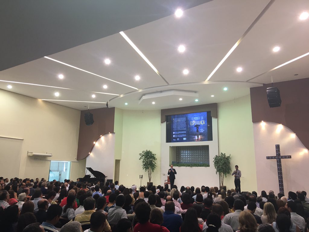 pastorotimar's tweet photo. Lindo Sermão! Poderosa Mensagem do @criacionismo na IASD central do RECIFE!
Obrigado @otaviobarretobr! Oramos #dedicando a Deus nos livros missionários/18: "O Poder da Esperança." Com a presença do #autor Pastor e Jornalista Michelson Borges!
290 Mil Livros Serão Presenteados! https://t.co/gJSq7p8fZo