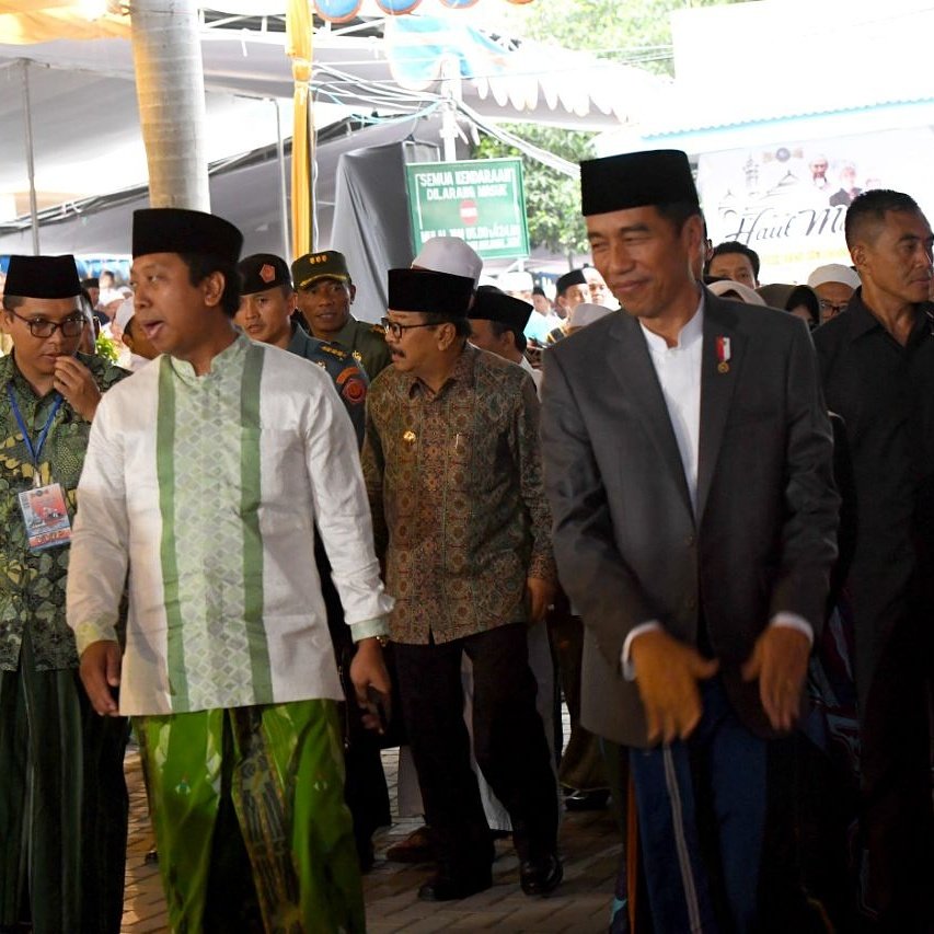 acbaidowi's tweet photo. Santri #jokowiforsantrippp #jokowiromisantri @MRomahurmuziy @jokowi https://t.co/ttL7zGrBQX