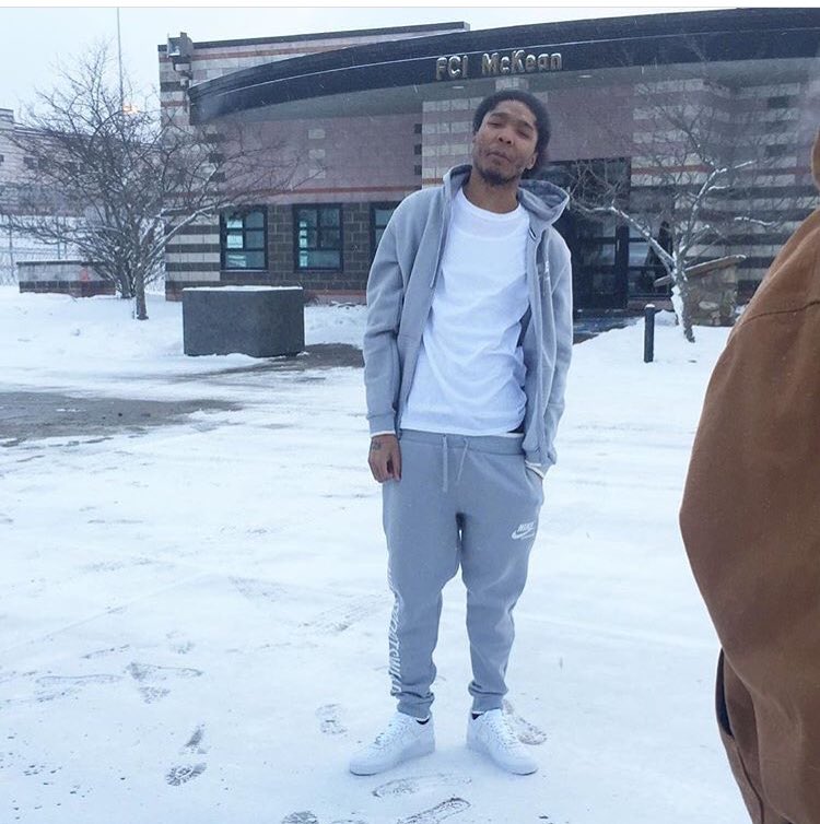 DetroitWSHH's tweet image. Bandgang AJ released from jail yesterday morning ! #WelcomeHome