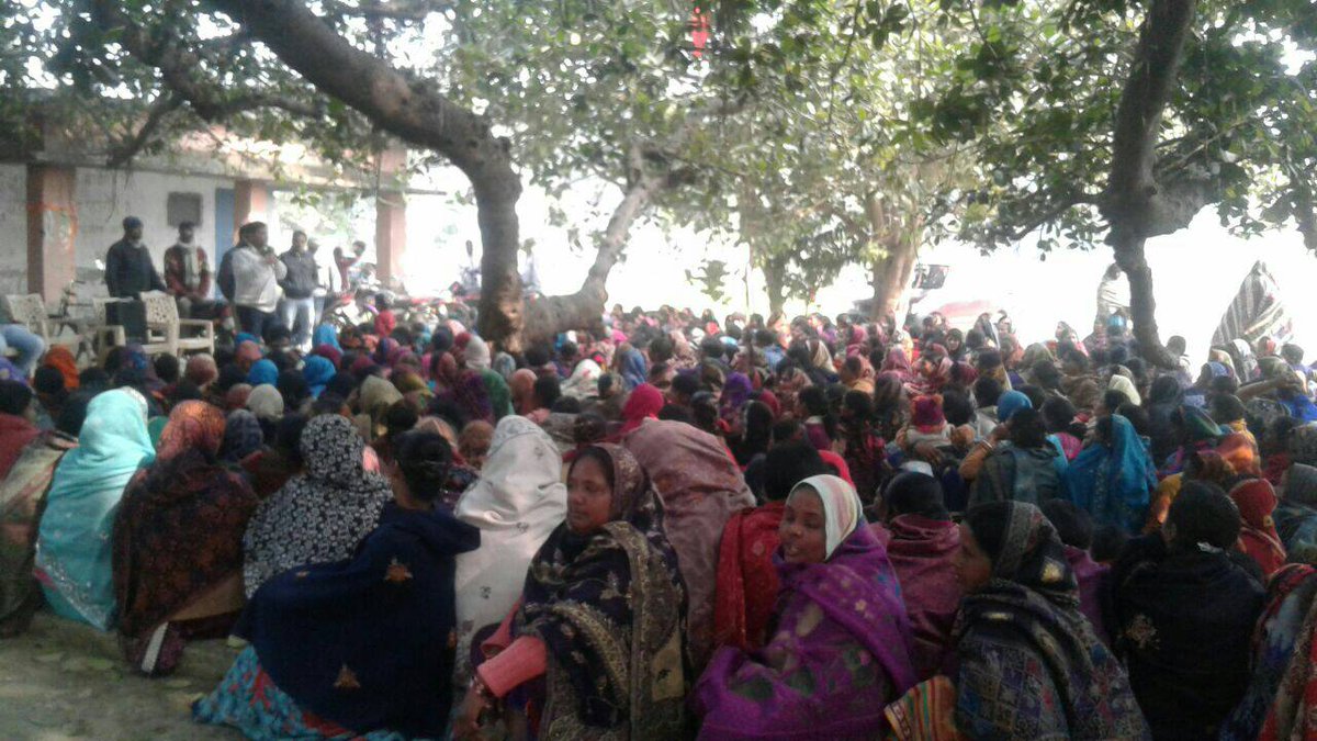 shanmuzaffarpur's tweet photo. Jaihind CLF ke varshik aam shabha mein Block ODF ke deadline, toilet technology par charcha karte huye. #opendefecationfreevillage #SwachhBharat #swachhBihar #ZSBP @LSBA_Bihar @Tatatrust @SwachhBharat https://t.co/e9wpz8Qp5l