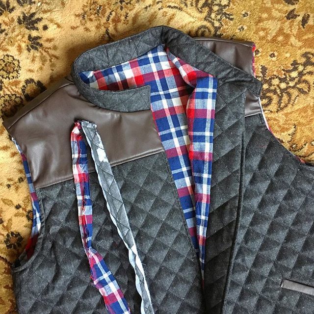 paprikapatterns's tweet image. I think it should be forbidden for people to lose or gain weight while we're making them something! Even when it takes us two years to finish it. Right?? #selflesssewing #reasonabledemands #sorrydad #neveraskmetomakeyousomething #dontbelievemewhenisayiwi… ift.tt/2DYpR4l