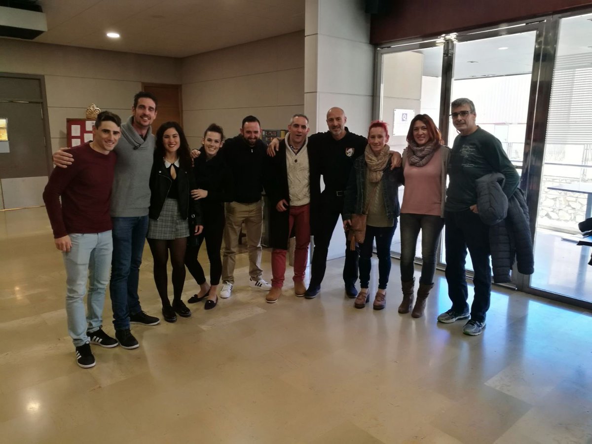 RLAlicante's tweet photo. 🛎️Ya estamos en la gala de Ocra CV!!! 
No todo va a ser barro jejeje!!😝 A disfrutar!!! 😎
#RLA #racerslegionalicante #racerslegion #ocr #Instagram #Facebook #Twitter #reparacioneshidraulicasTG  #ionone #AGR #ocracv #ocraespaña #pretorianrace #egyptianrace #UBK https://t.co/S8o0e79TGH