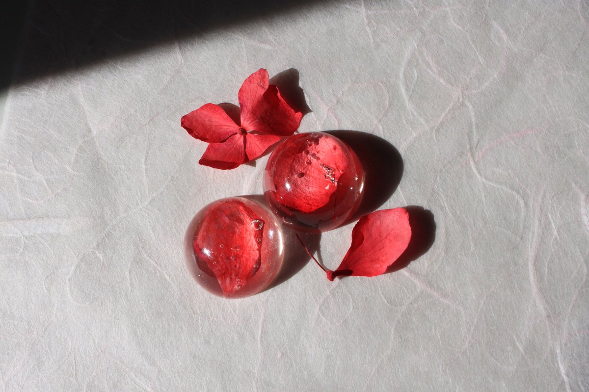 RICHE_handmade's tweet photo. 花びらのピアス〔大〕700yen
花びらのピアス〔小〕500yen
どちらもピアス対応

#ハンドメイド
#ハンドメイド好きさんと繋がりたい https://t.co/pSIcbYvFVk