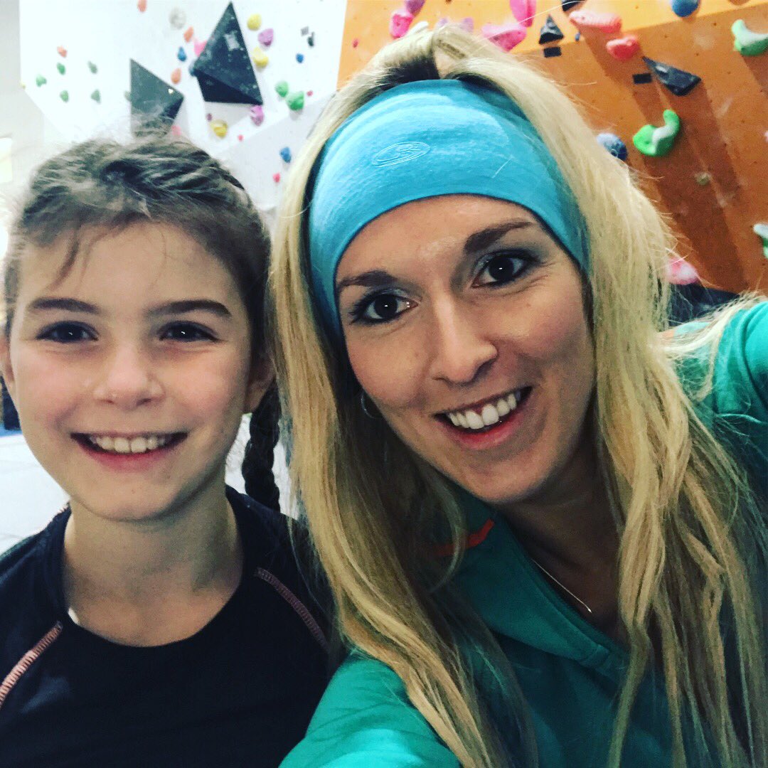 BrookesClimbOX's tweet photo. First Brookes squad member cracking out the @RockstarClimb flash Comp - go Brookes squad #comp #training #bloulder #climb #indoors #climber https://t.co/Cm04Hvy6NQ