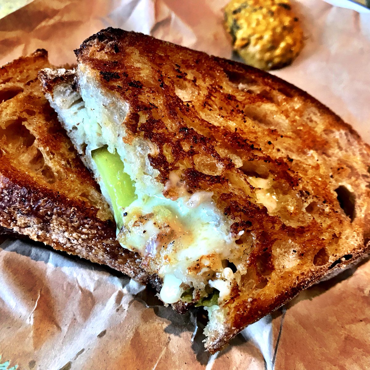 Best start to to the day = birthday brunch treat <a href="/theeatingroom/">The Eating Room</a> thanks to <a href="/thisisjoeob/">Joe O'Brien</a> #pregnancyfuel