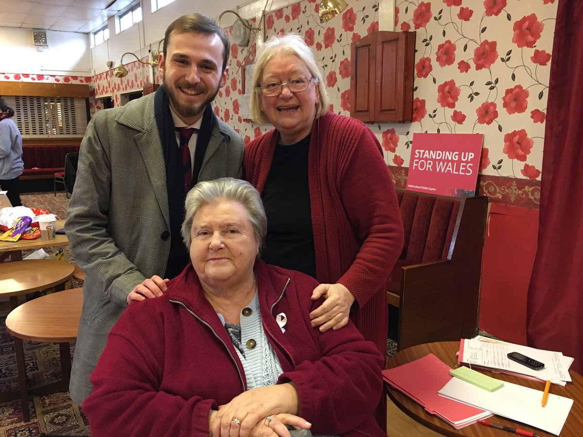 ann_jonesam's tweet image. Great to catch up with my cousin Jill in the campaign room #letsbackjack