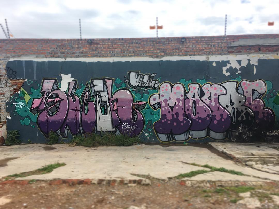 Car park graffiti 🎨🖌

Photo by Woodstock Art &amp; Grafitti 

#streetartsaturday #streetart #graffiti #woodstock #capetown #wex #woodstockexchange