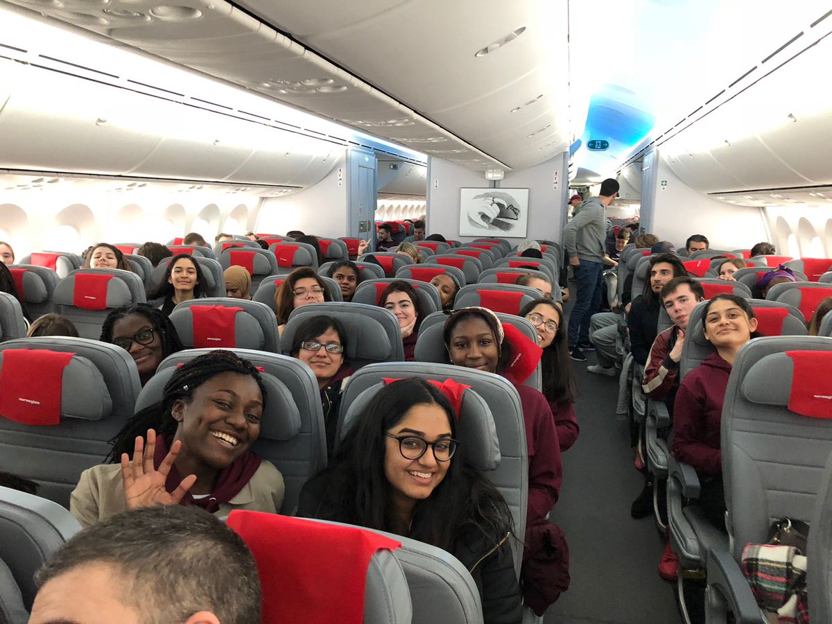 Ready for take off! (Plane is only a month old!) <a href="/TgsValley/">Townley Silicon Valley</a> @TownleyGrammar <a href="/TGSTEM/">STEM @ Townley</a> #SanFrancisco