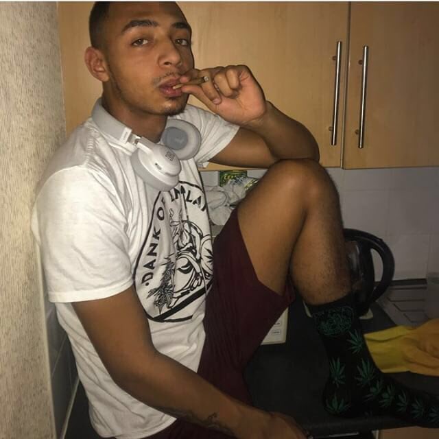 DANK_OF_ENGLAND's tweet image. 👌🏻💪🏻 Man like @yungfume 👑 #DOEGANG 😤 #DOE 💨💨🍃 #DankOfEngland 🍁🇬🇧🌍