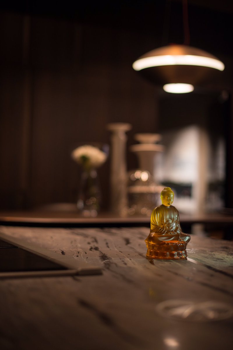 Here we have a beautiful <a href="/LALIQUE/">LALIQUE</a> piece, sat quite comfortable on Rossana’s HT50 #luxurylife