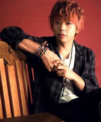 ng_chas's tweet photo. 智さんの手も本当にキレイでキレイで素敵なんですけど、ますさんの手って本当に男らしくてたまらんくないですか

血管！ごつごつ！！大きい！！！

手だけで色気がやばいです たまらんです

智さんと別のキレイさがあるのよね

心臓ぎゅんっっっっっっつってなる https://t.co/mYhyJjXigM