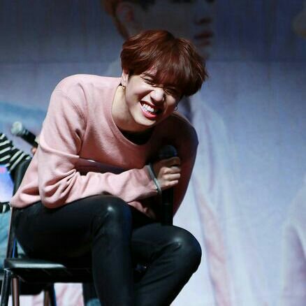 Widad9ahgase's tweet photo. Our baby maknae 🌾
#TwitterBestFandom
#TeamGOT7 
Retweet as much as u can ahgases 👀❤ https://t.co/ojl0GhZMgr