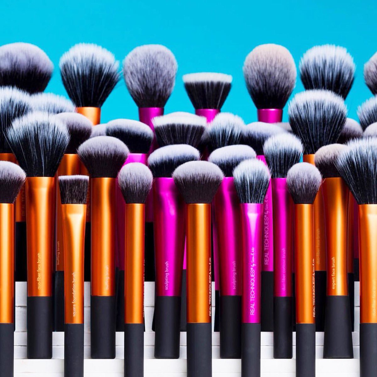 CoinMakeup's tweet image. Pinceaux REAL TECHNIQUES 💕 dispo sur CoinMakeup 😉 #coinmakeup #realtechniques #pinceaux #brushes @realtechniques