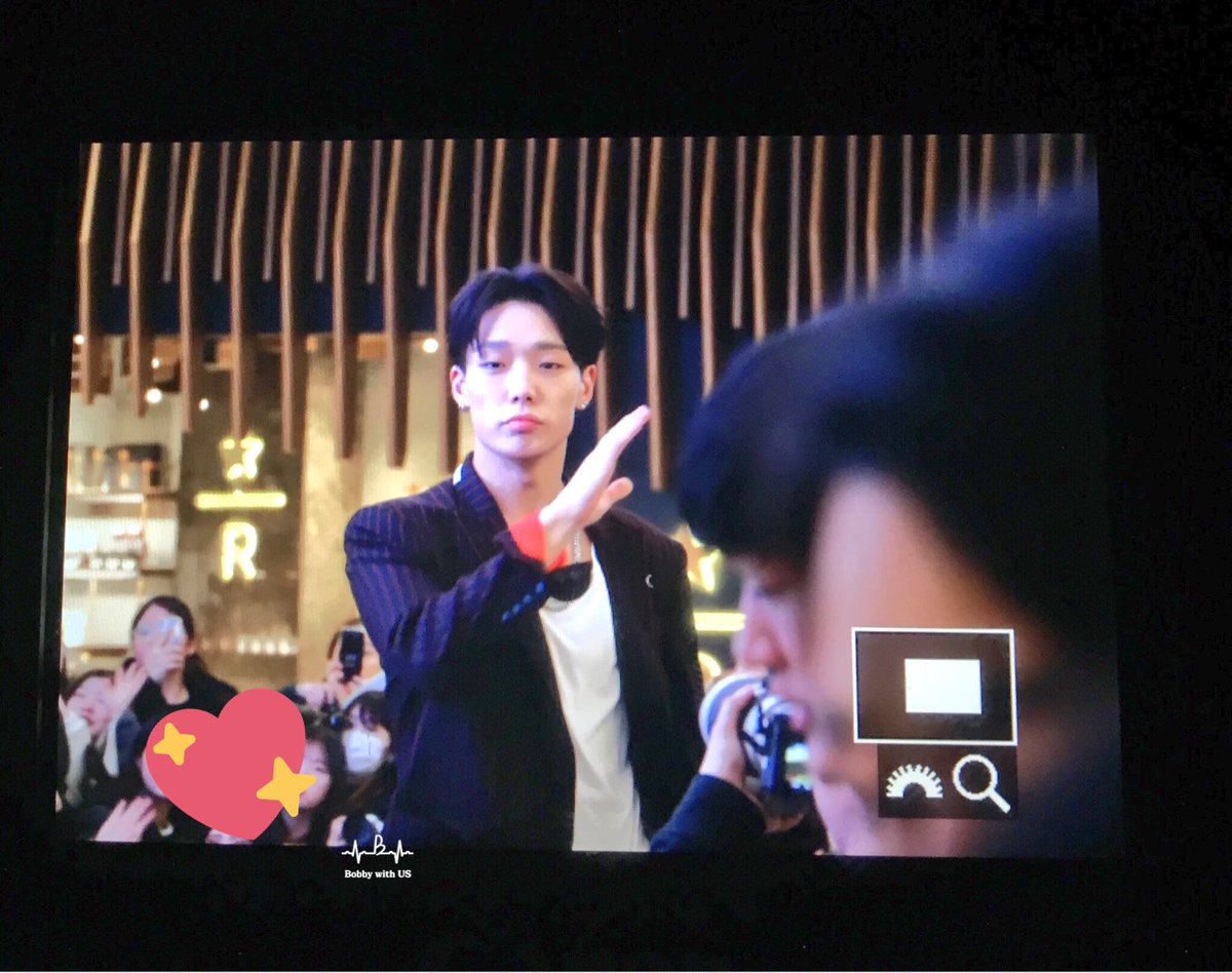 BWU1995_'s tweet photo. Wave～～ 😆😆

#bobby #바비 #iKON #팬싸 #iKON_Retrun https://t.co/eo0DfQS5RD