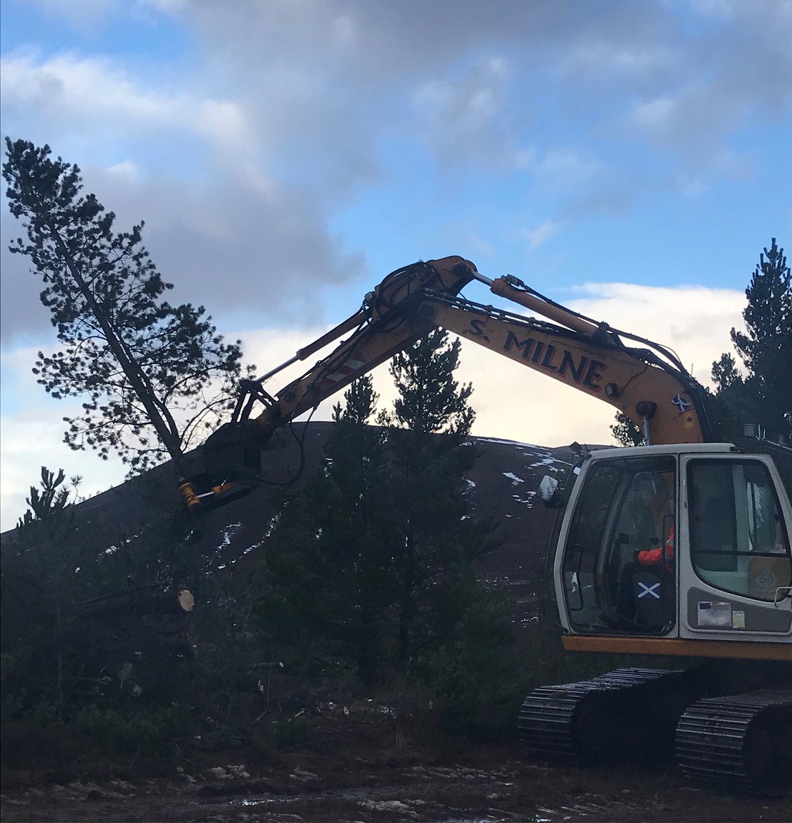 S.Milne Contracting (@sammilne26) on Twitter photo 