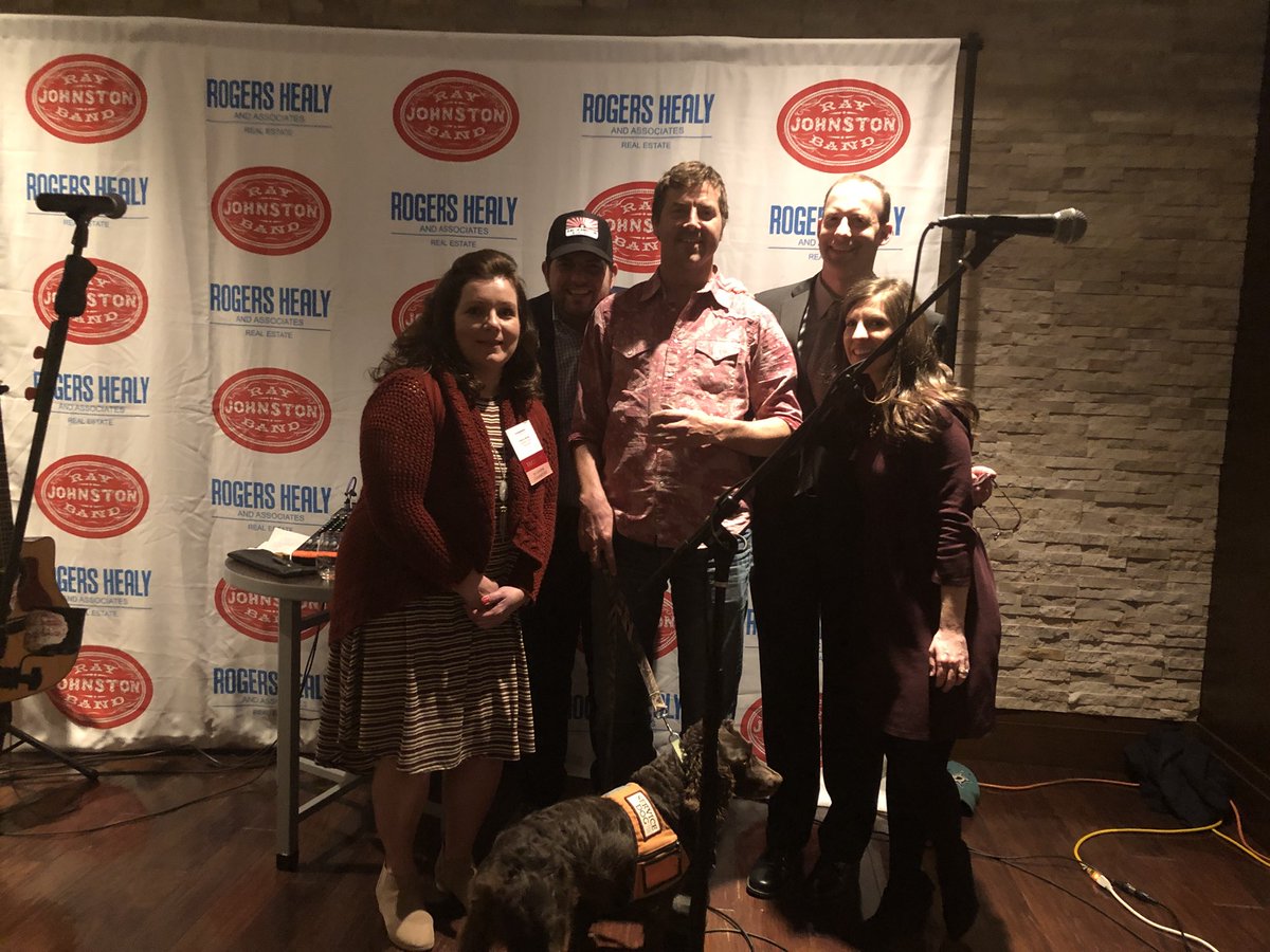 DrEricGant's tweet photo. Fantastic to have @RayJohnstonBand playing at our #4thITS wine and cheese reception. Amazing story and amazing artist. #NoBadDays @global_gtc #tracheostomy https://t.co/9tYkSfzOZp