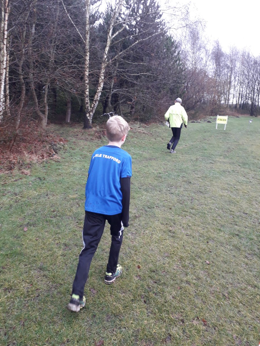 MickleTraffSch's tweet photo. A damp day out at @NTSpekeHall for @DEE_OClub orienteering schools league. 14 hardy souls took part and modelled our new sports tops! Well done everyone! @GBRorienteering https://t.co/mDg1H9aH4a