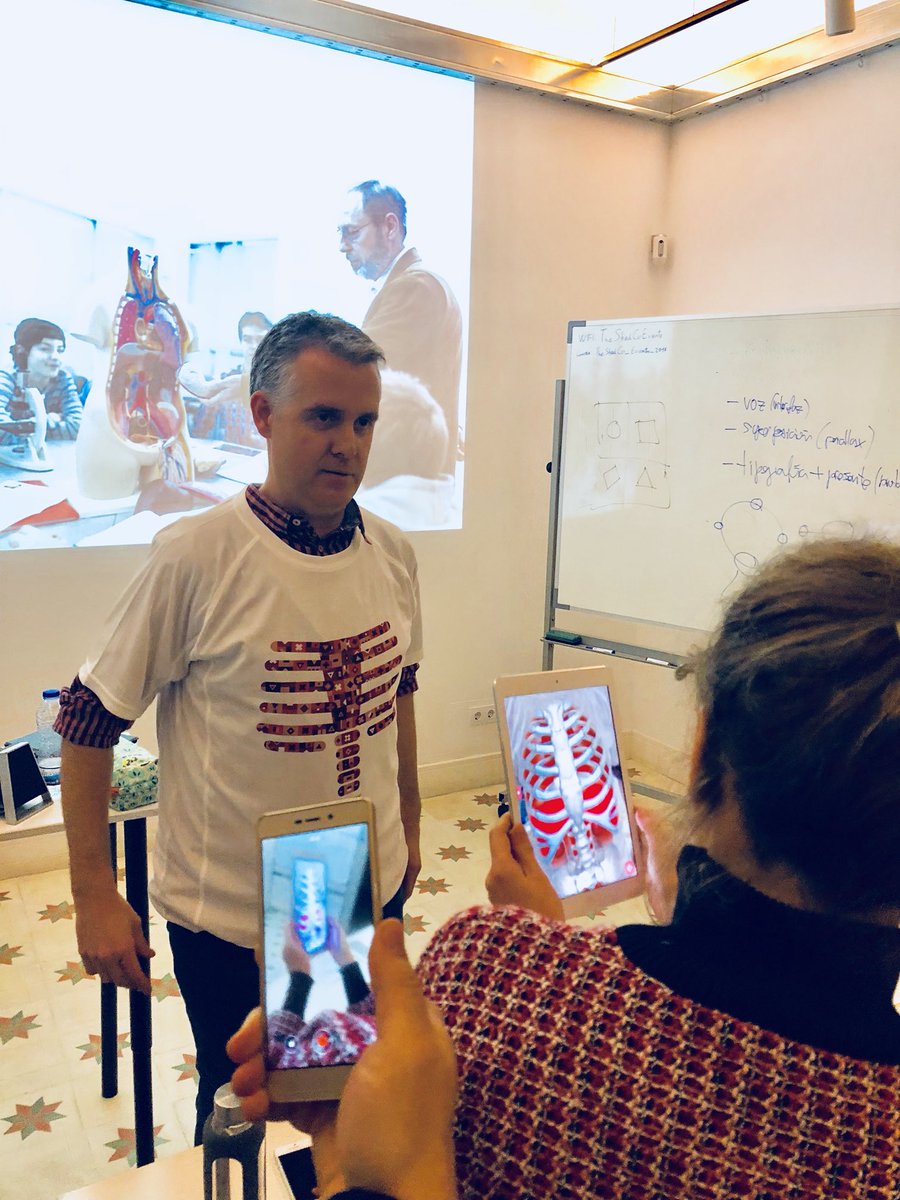 Elenajuanmar's tweet photo. Fantástica clase de @kremaster rematada con el conocimiento de auténticas maravillas de Apps educativas infantiles como @bodyplanetAR : cómo aprender anatomía de una manera innovadora y divertida @kschoolcom https://t.co/ZOFle9Foaf