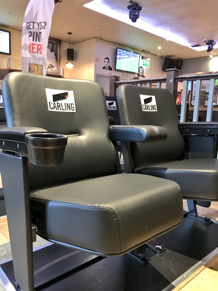 ElGrinchos's tweet photo. The #CarlingMatchDaySquad are ready and raring to go! Pop-up bars and the best seats in the house, meaning you won’t miss a second of the action! Coming to a pub near you. @TROexperiential #Carling https://t.co/bIEjLJ0zBj