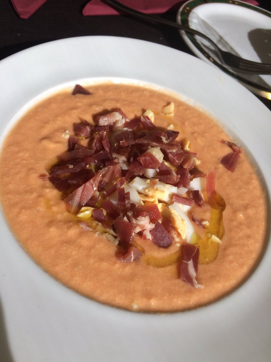 viajmargalliver's tweet photo. Como nos hemos puesto en #CasaRafa en @aytoalcaudete. Comida casera, contundente y exquisita. No os puedo contar más, venir a probarlo 😜 #AunahoraJaen @dipujaen @aunahorade https://t.co/4b2KNrrQTn