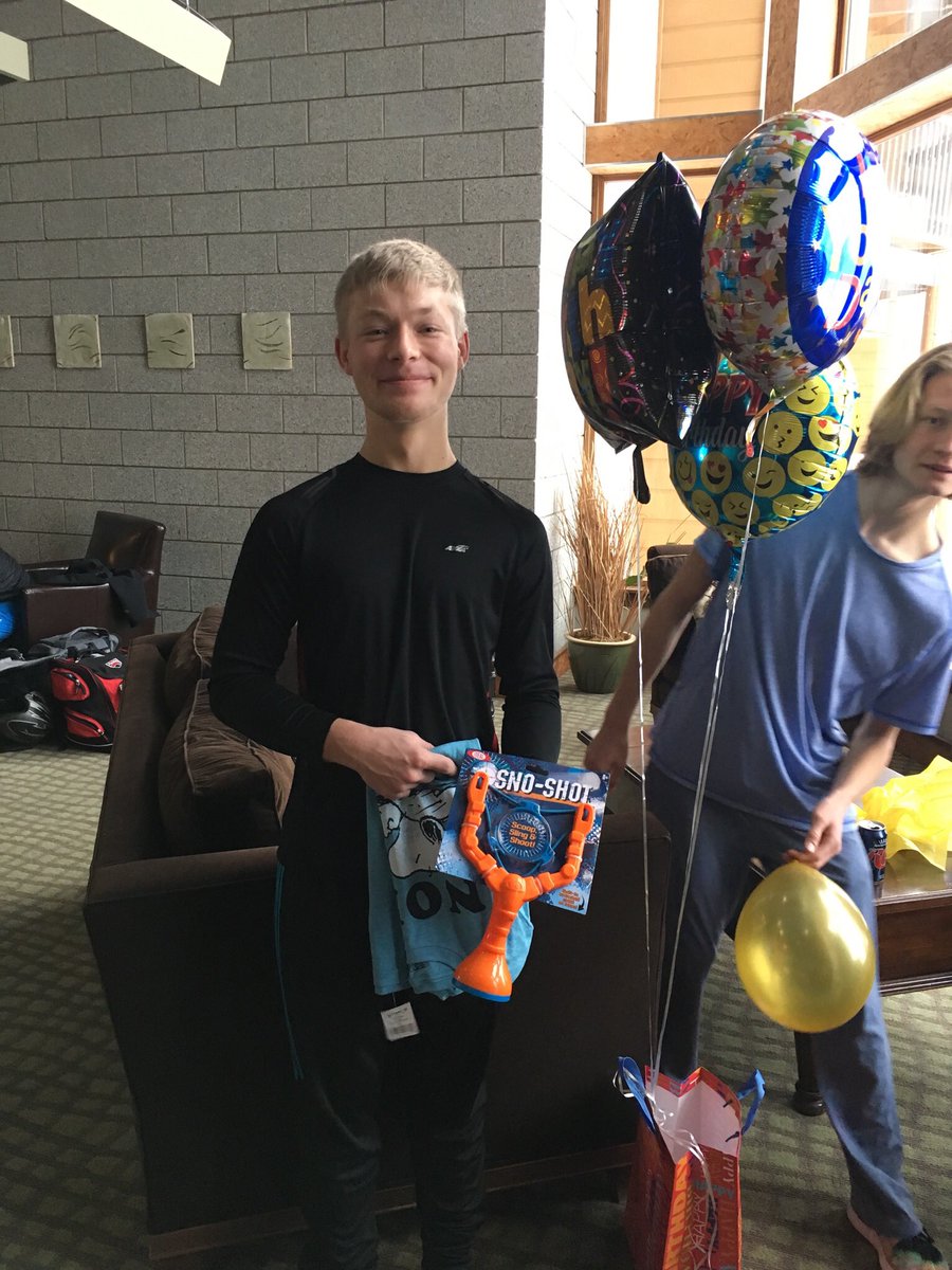 paleboyphil's tweet photo. Happy birthday to my best friend and the newest adult leader for troop 1234. Hoffe, es ist ein guter. https://t.co/FhYg7F7XGK