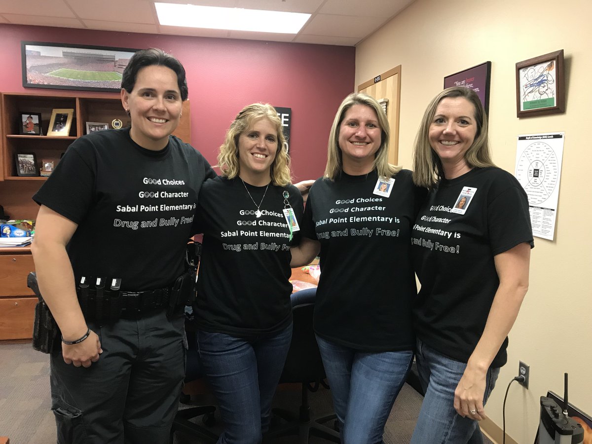 SabalPointElem's tweet photo. Black out Bullying week at Sabal Point https://t.co/jAPkNr1Ok2